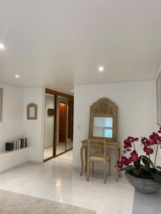 T2 Avec Jardin Et Piscine Privee Apartment *